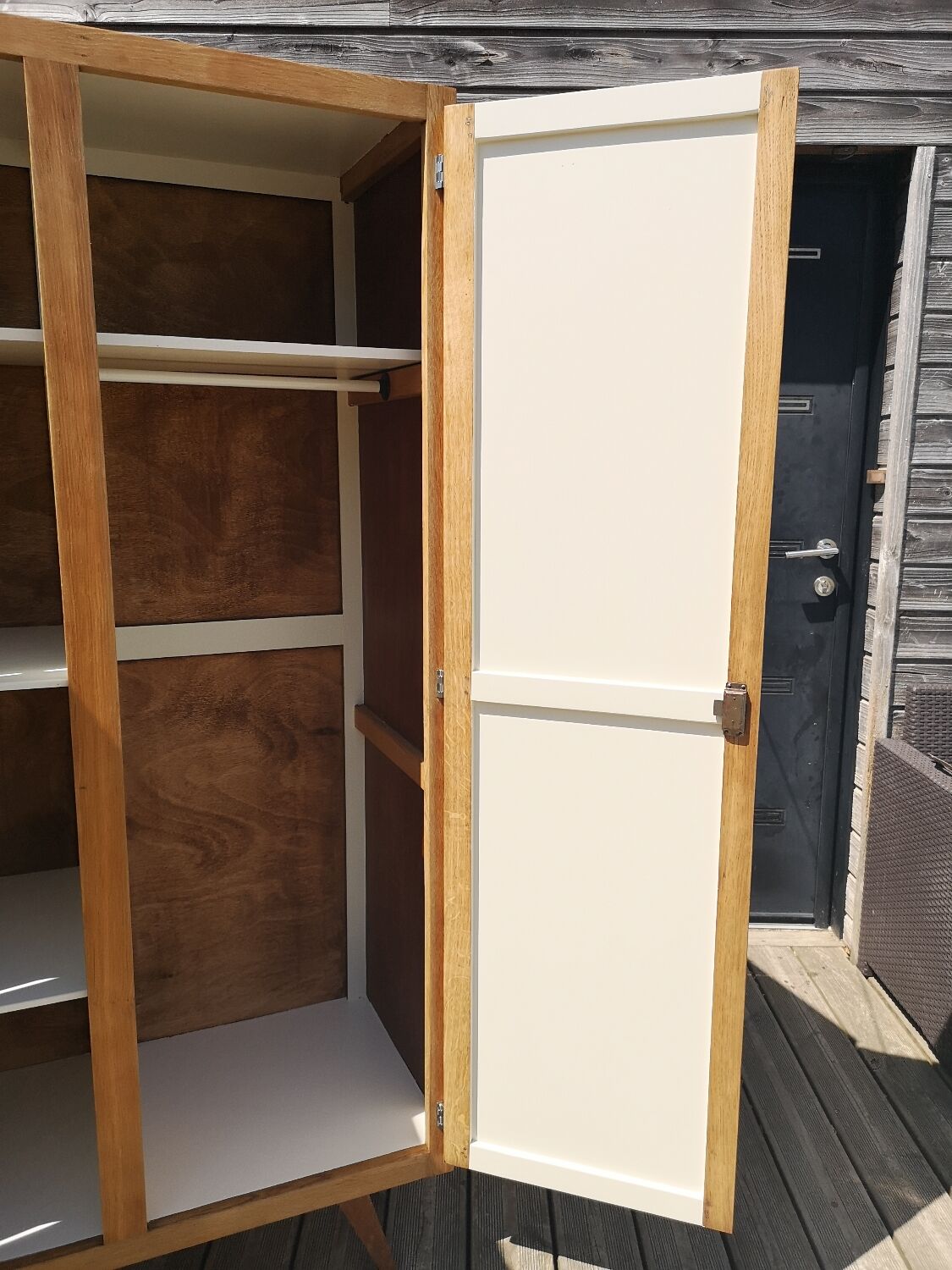 Vintage wardrobe feet compass