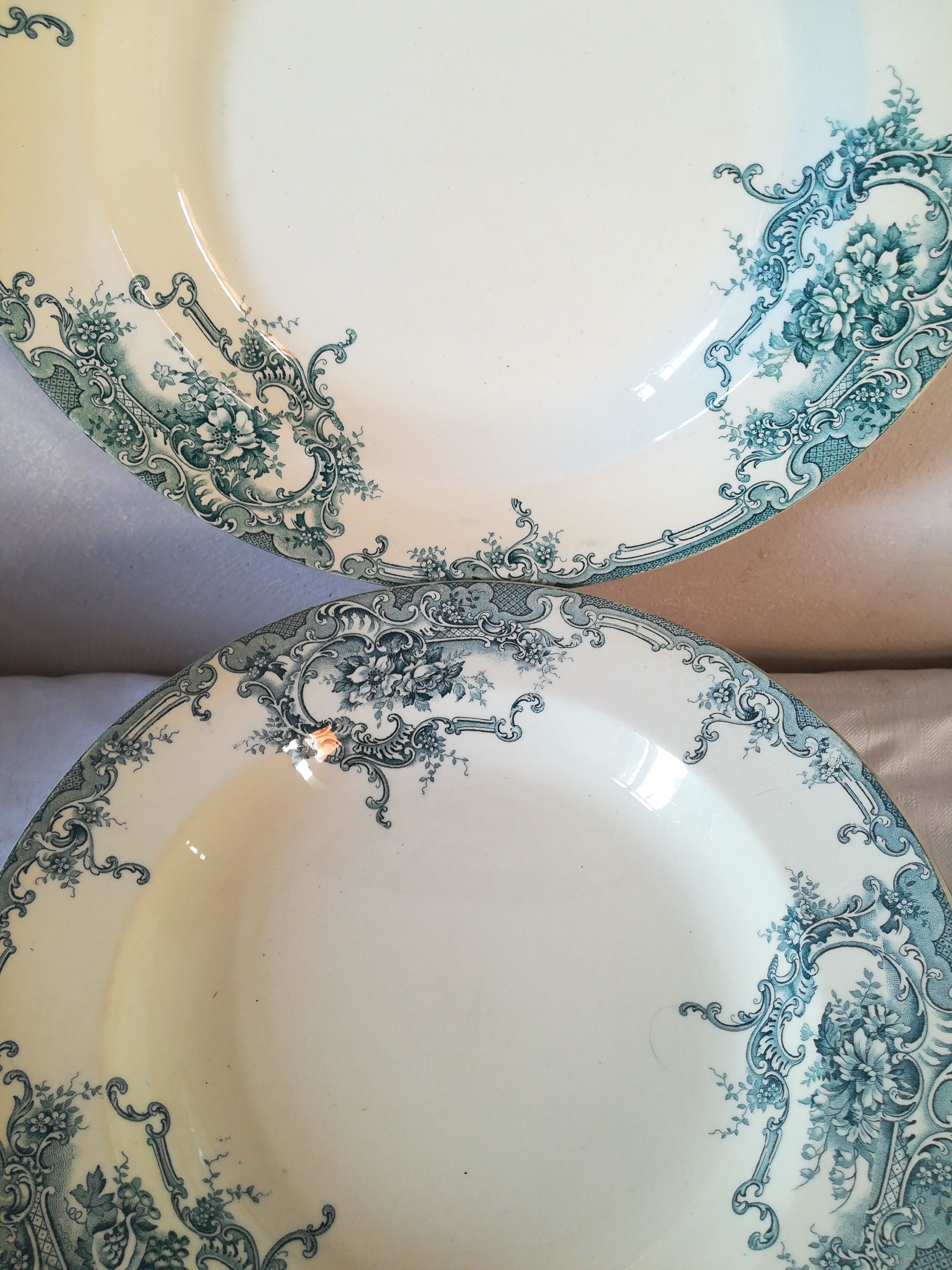 10 plates earthenware Boch Brothers