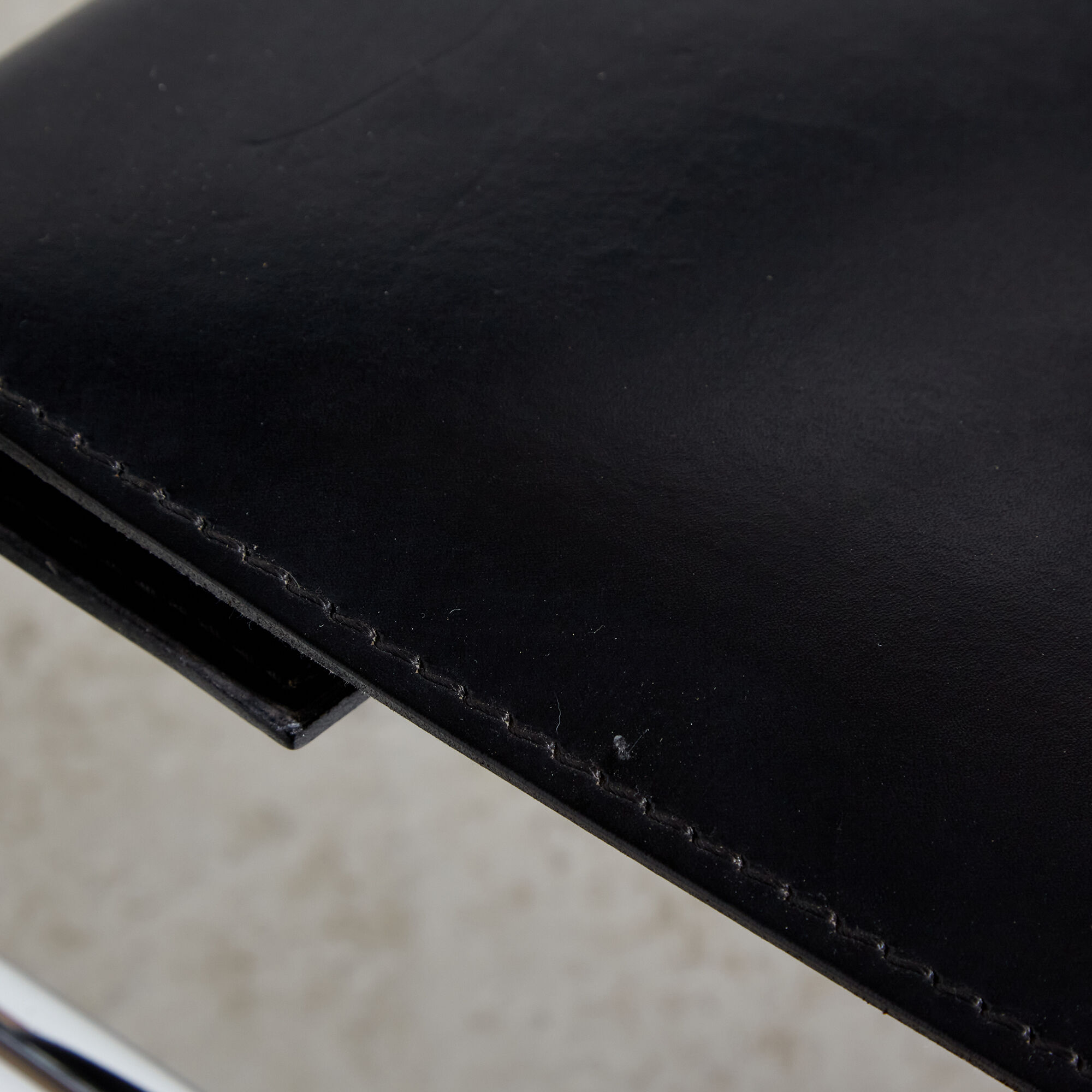 Lc1 leather armchair by le corbusier for cassina