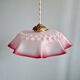 Paire de suspensions festonnées en verre satiné transparent et rose, années 1920-30