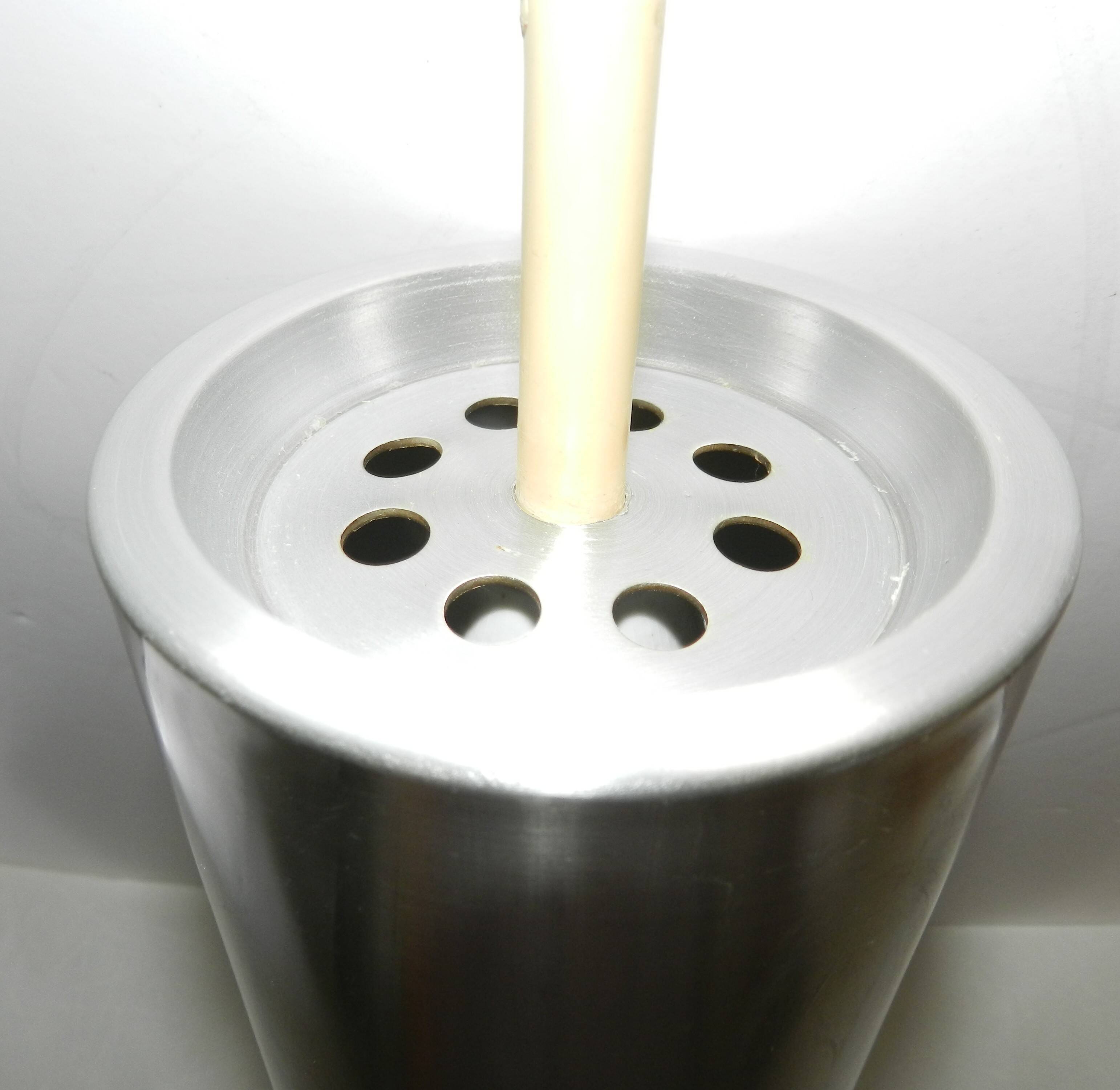 Suspension Raak from the 1960s designed by Maij Komulainen.