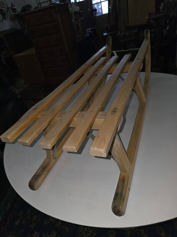 Luge vintage en bois