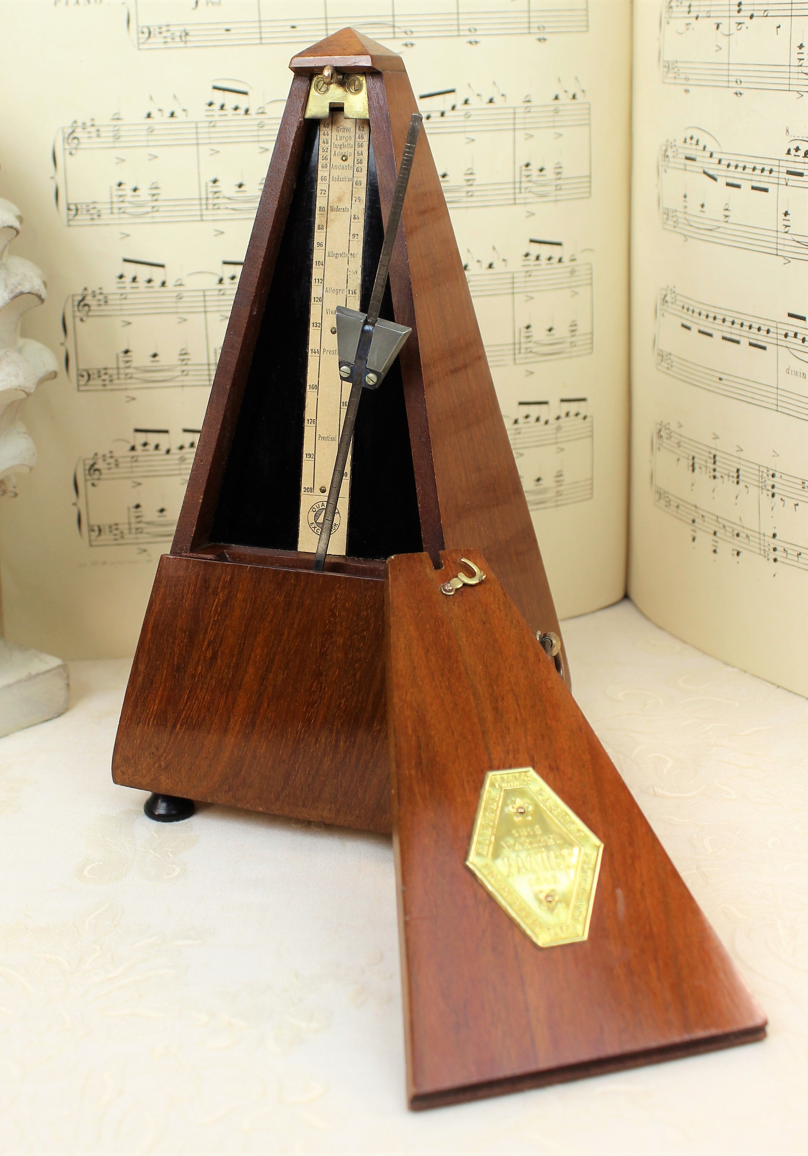 Métronome ancien maëlzel 1815 paquet 1846 bon fonctionnement ! Selency