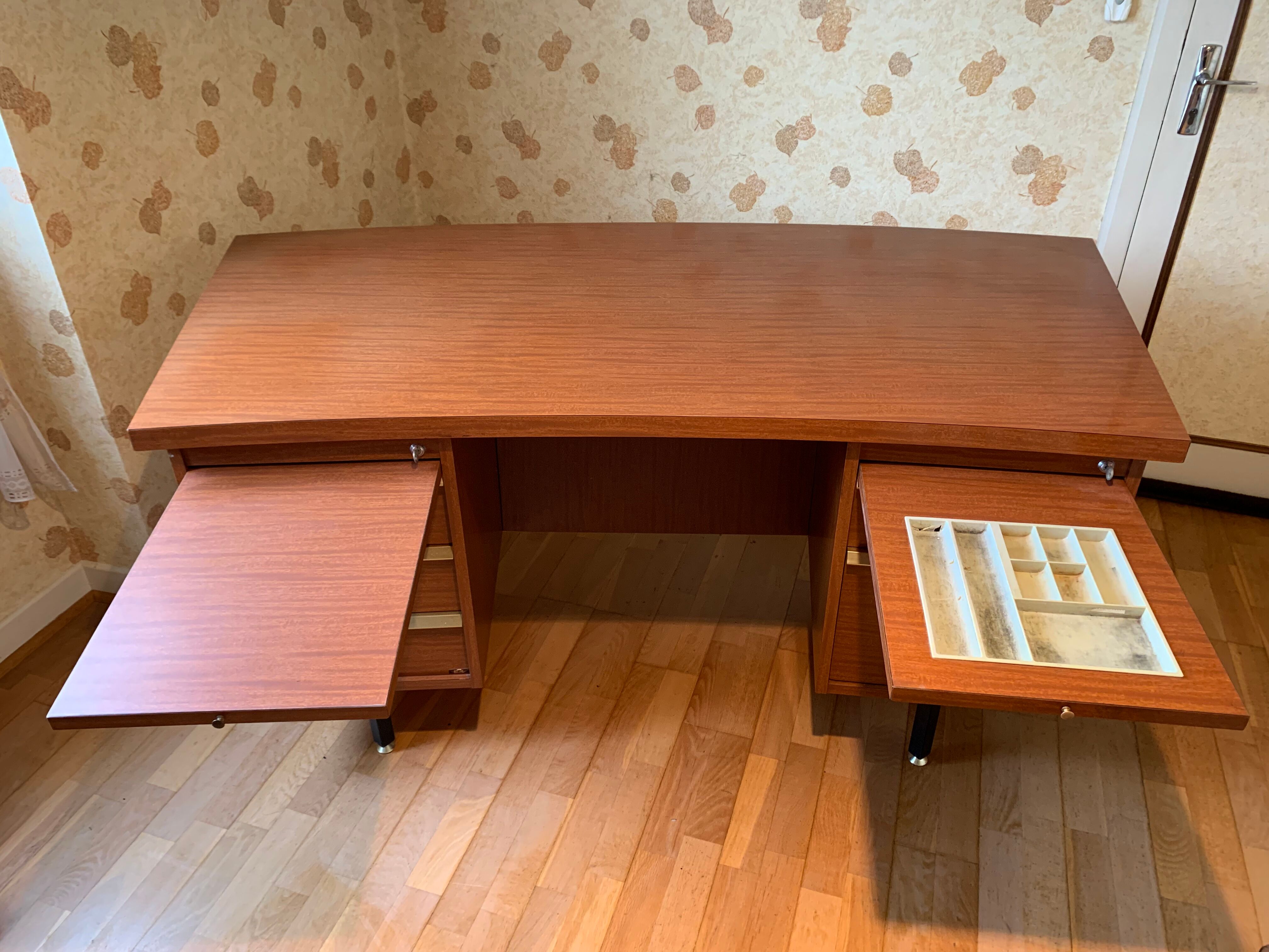 Bureau vintage