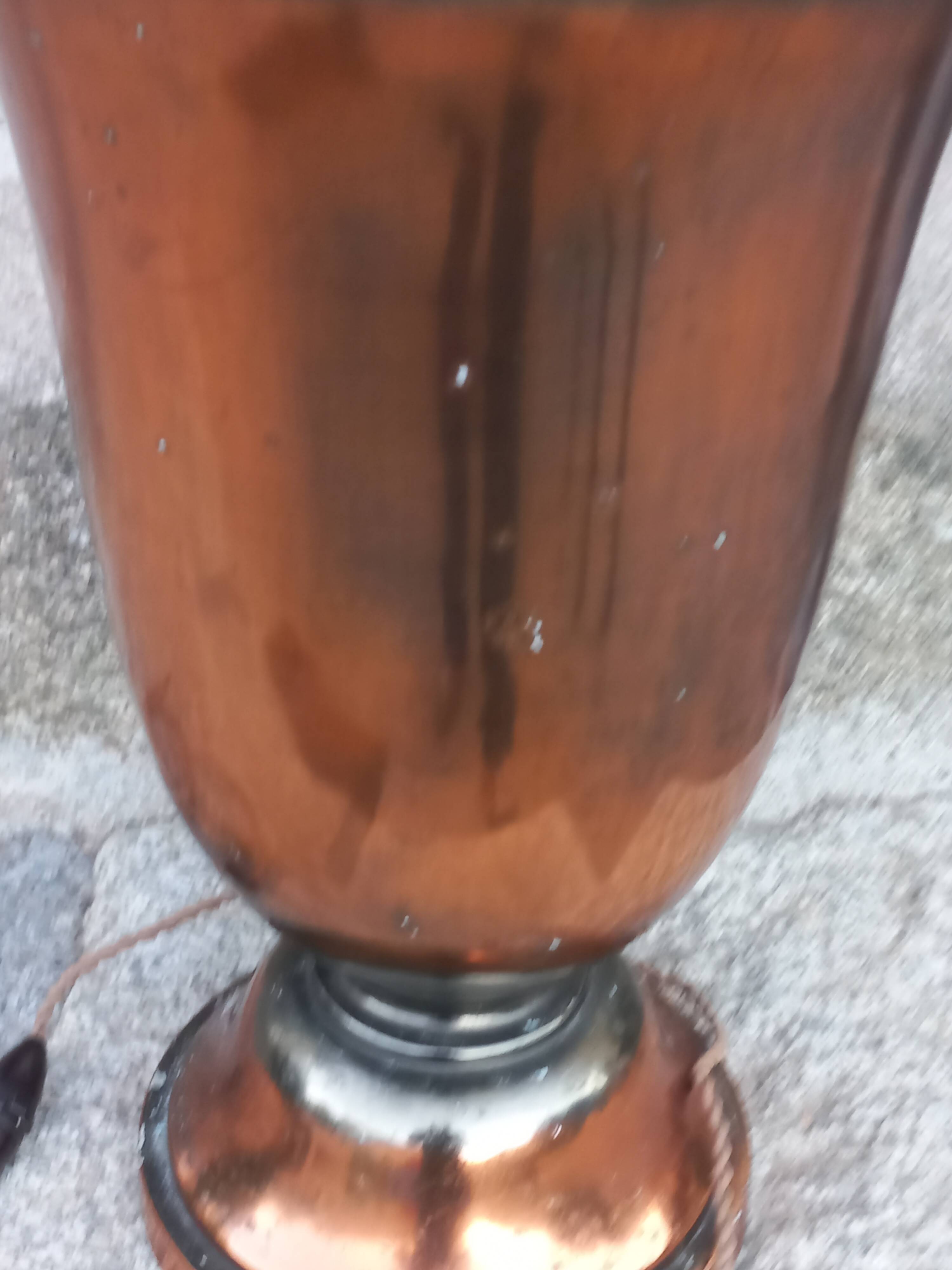 Art Deco tulip lamp in copper metal, 42.5cm from the 1930s.