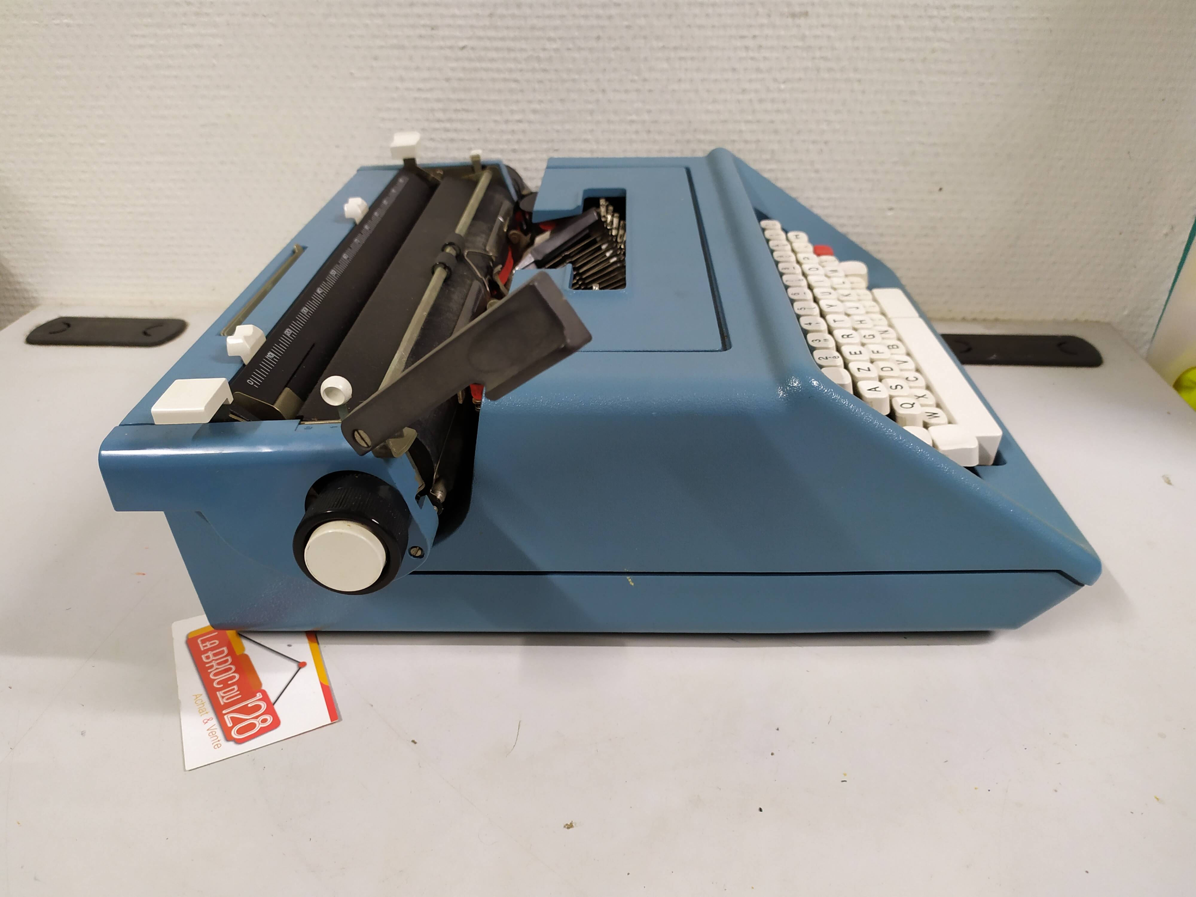 Olivetti typewriter, Studio 46 model