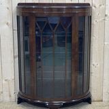 English mahogany showcase from the 1930s