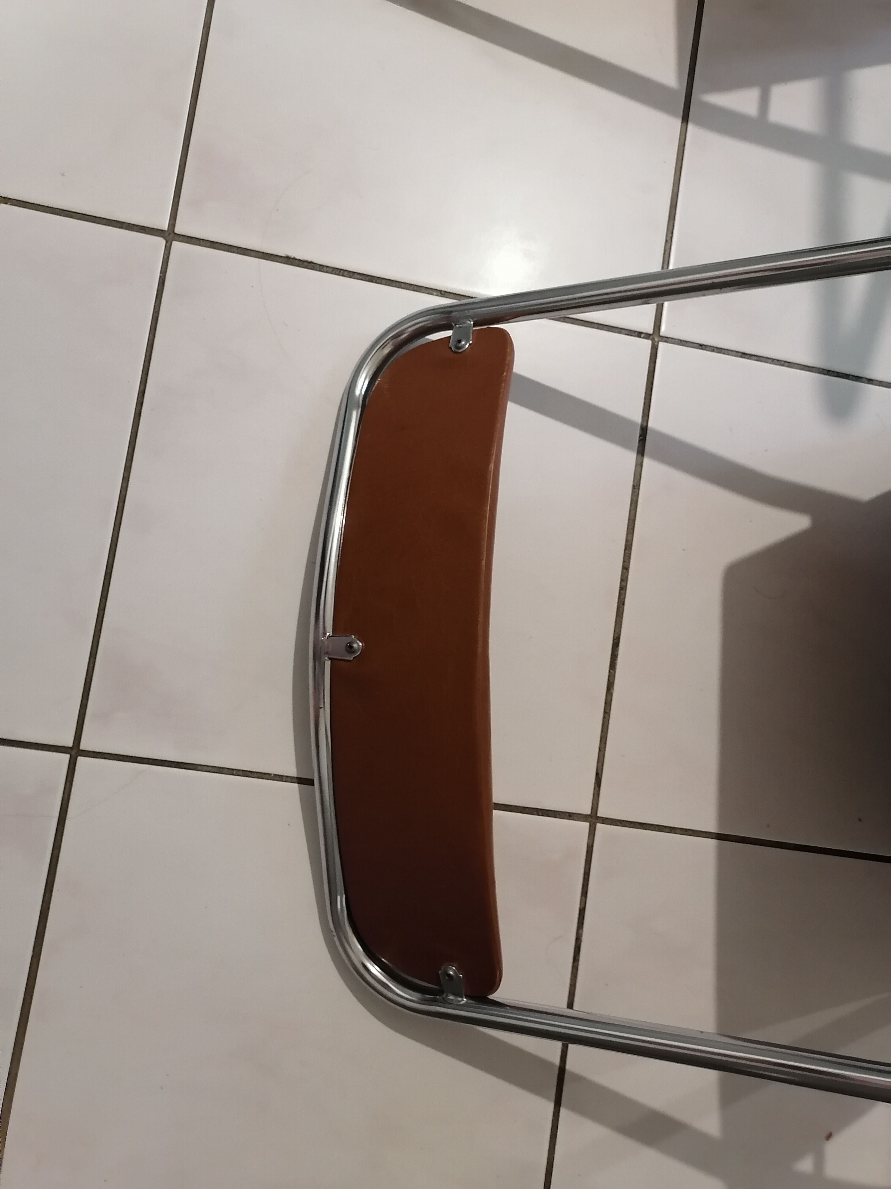 Lot de 2 chaises sodomexyl  chromées pliantes skaï