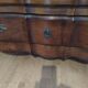 Commode à arbalète
