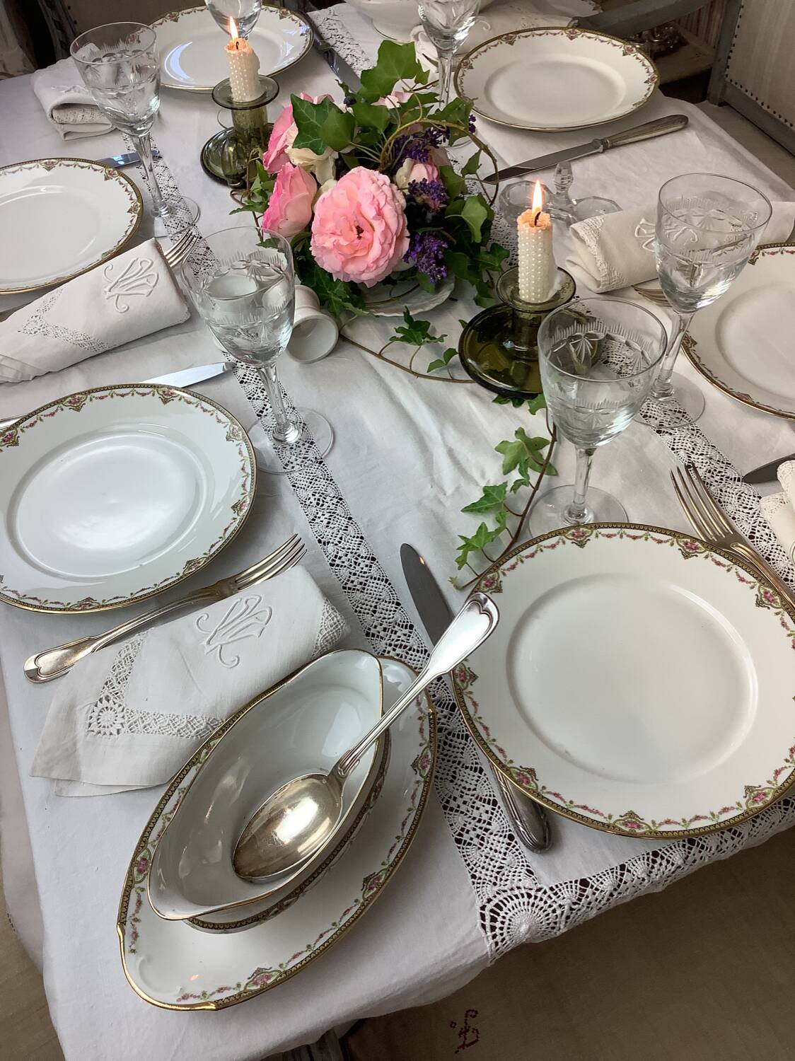 6 Limoges porcelain dinner plates