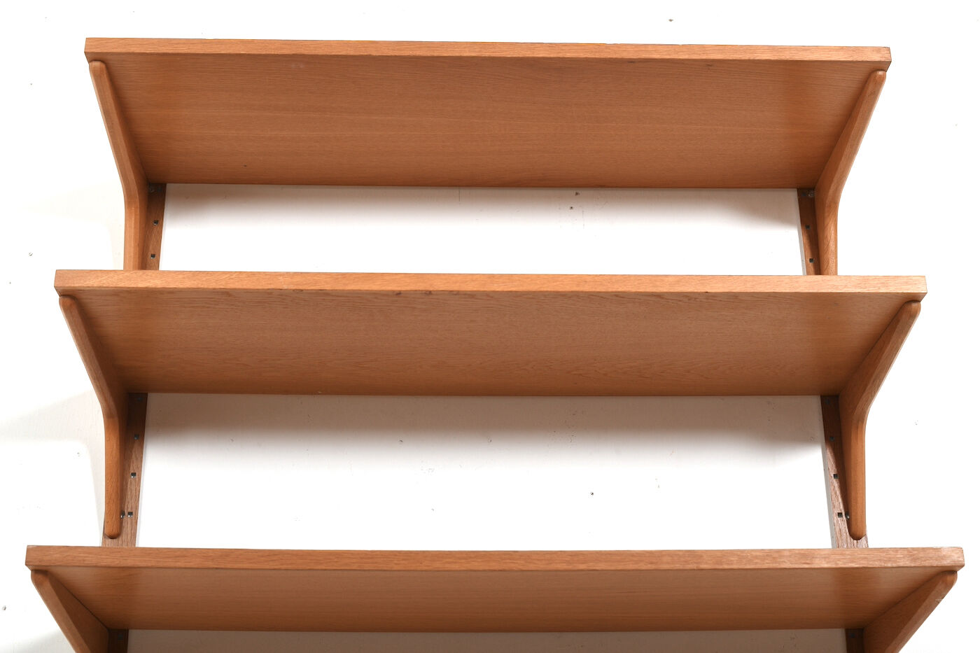 Système d’étagère en chêne danois par HG Furniture Danemark Années 1960