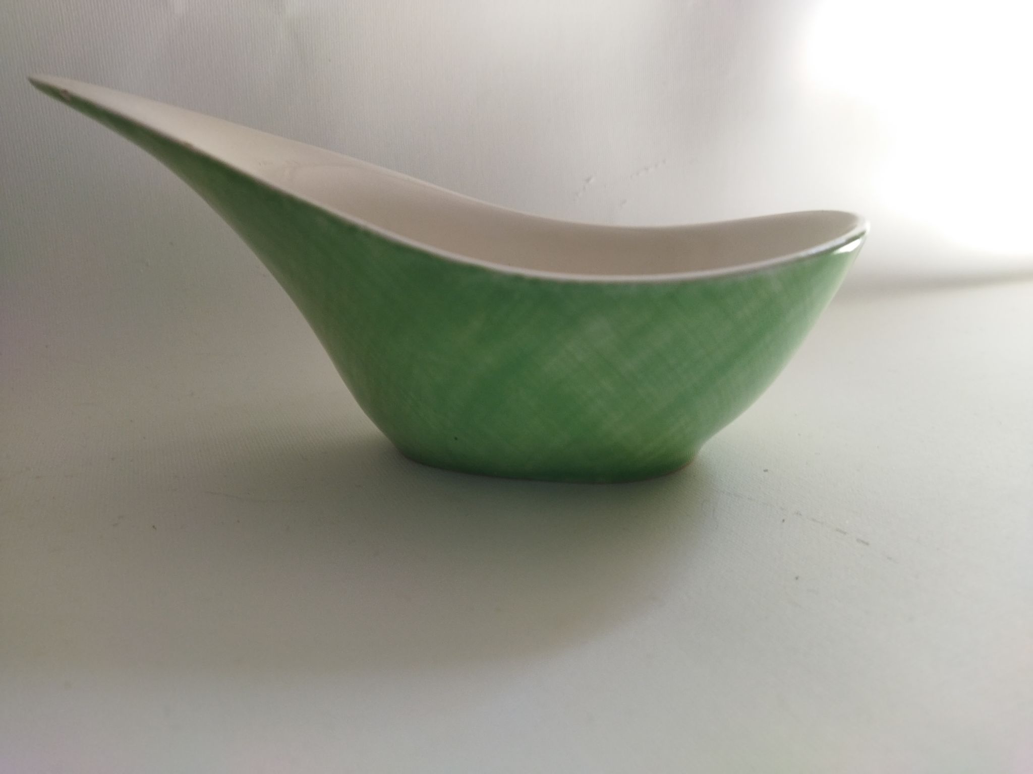 Dish and sauce boat Mistral Salins France