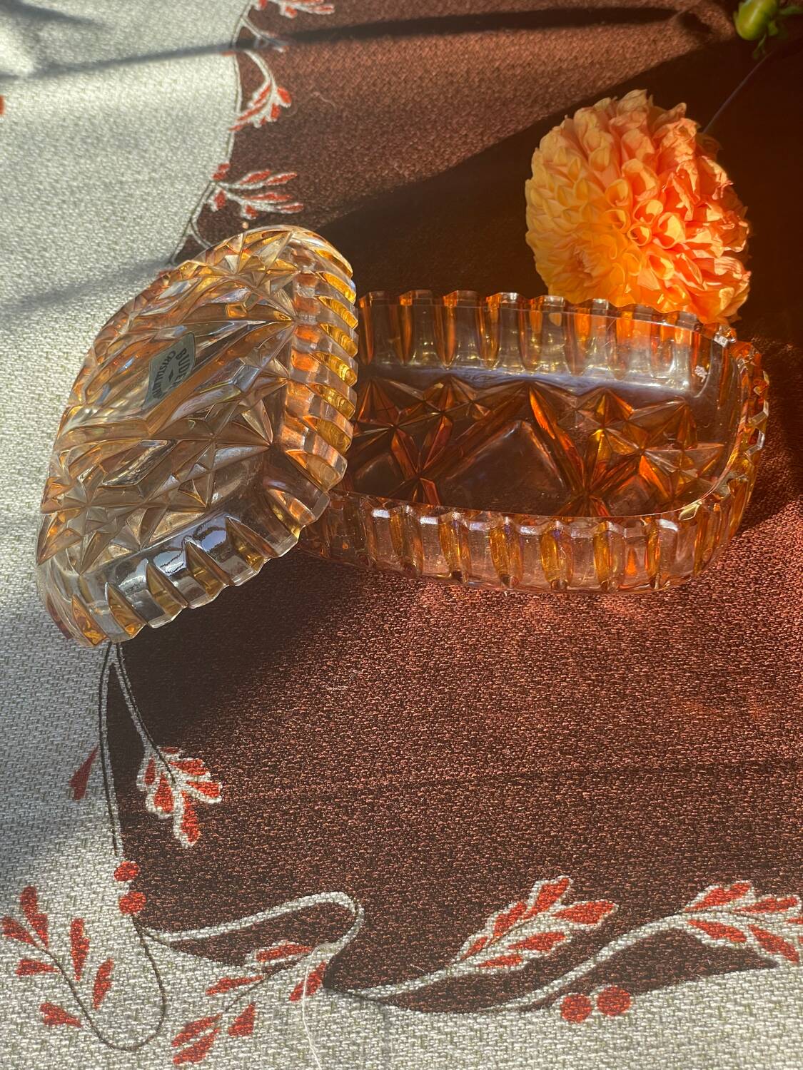 Boîte vintage en cristal ambré Buder