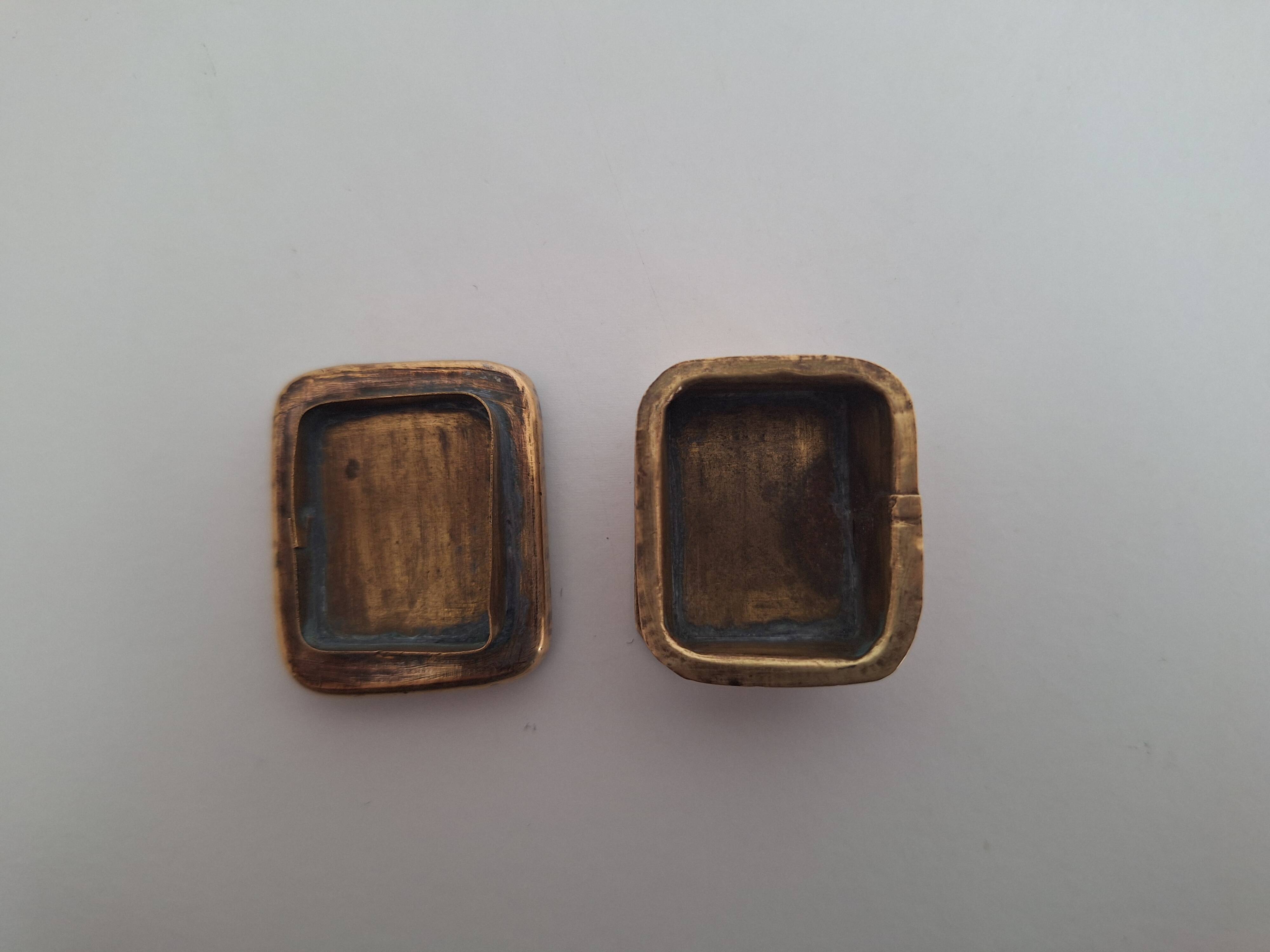 Vintage rectangle ring box