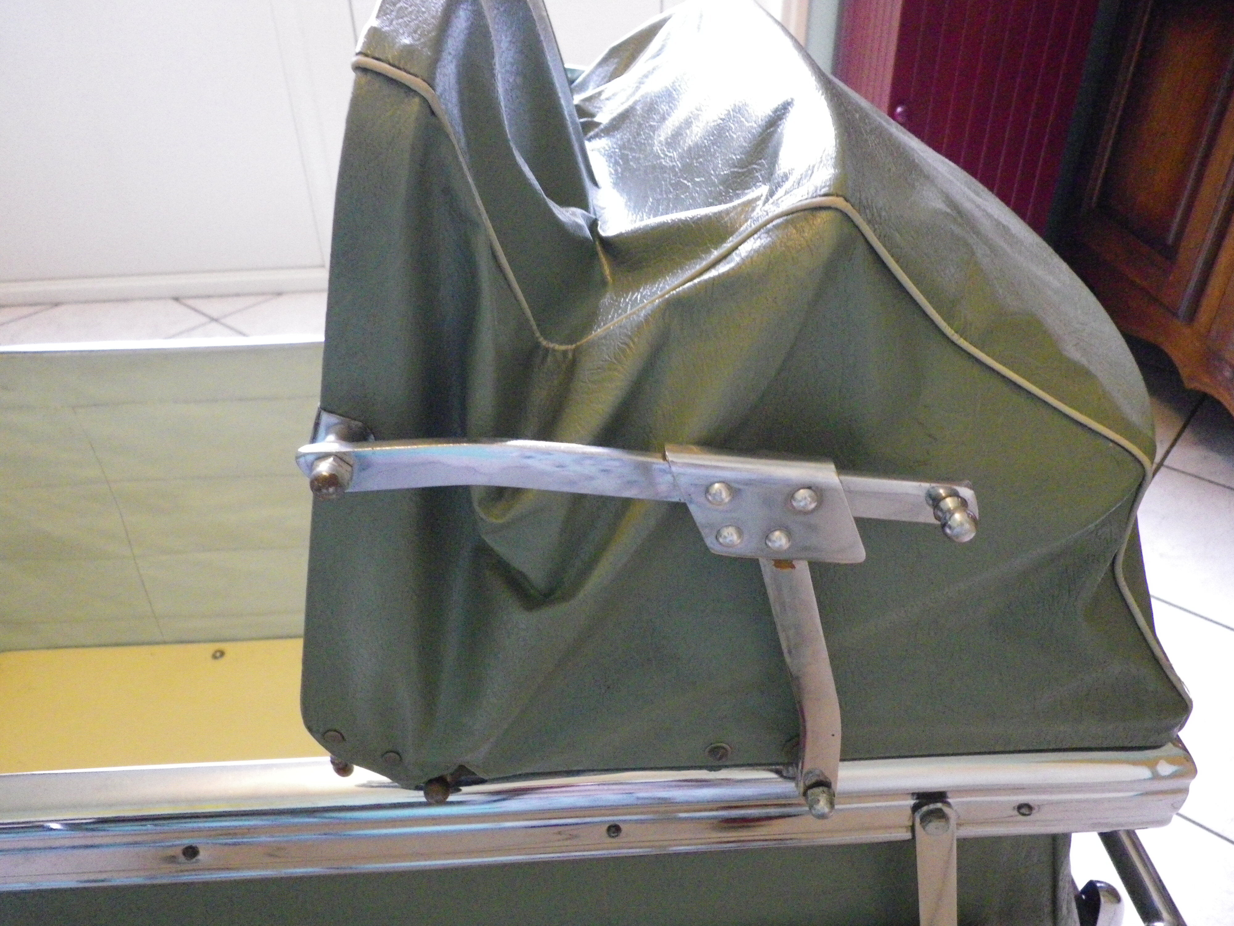 Landeau repliable d'origine de marque Flandria années 50