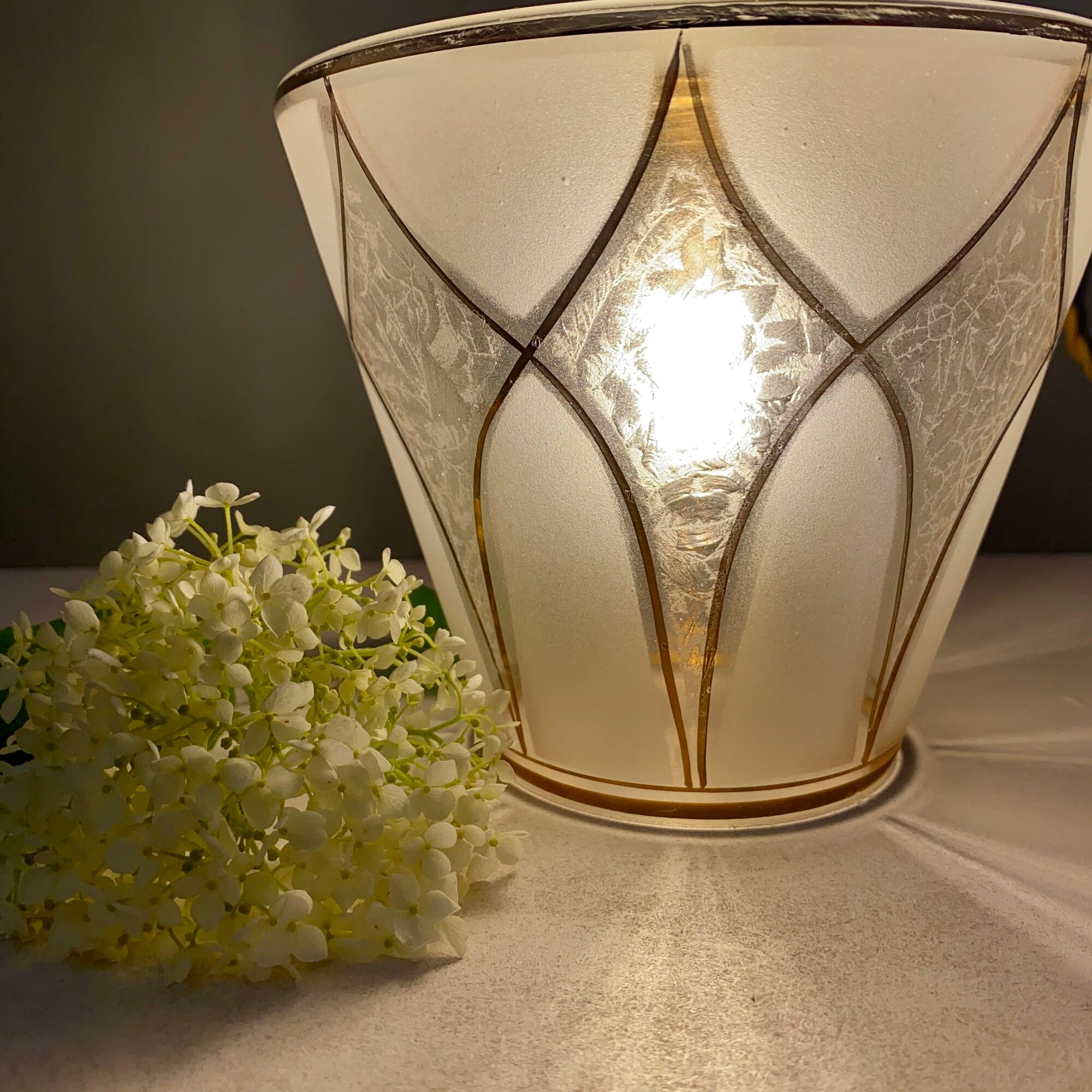 Vintage art deco tulip walker in white and golden frosted glass