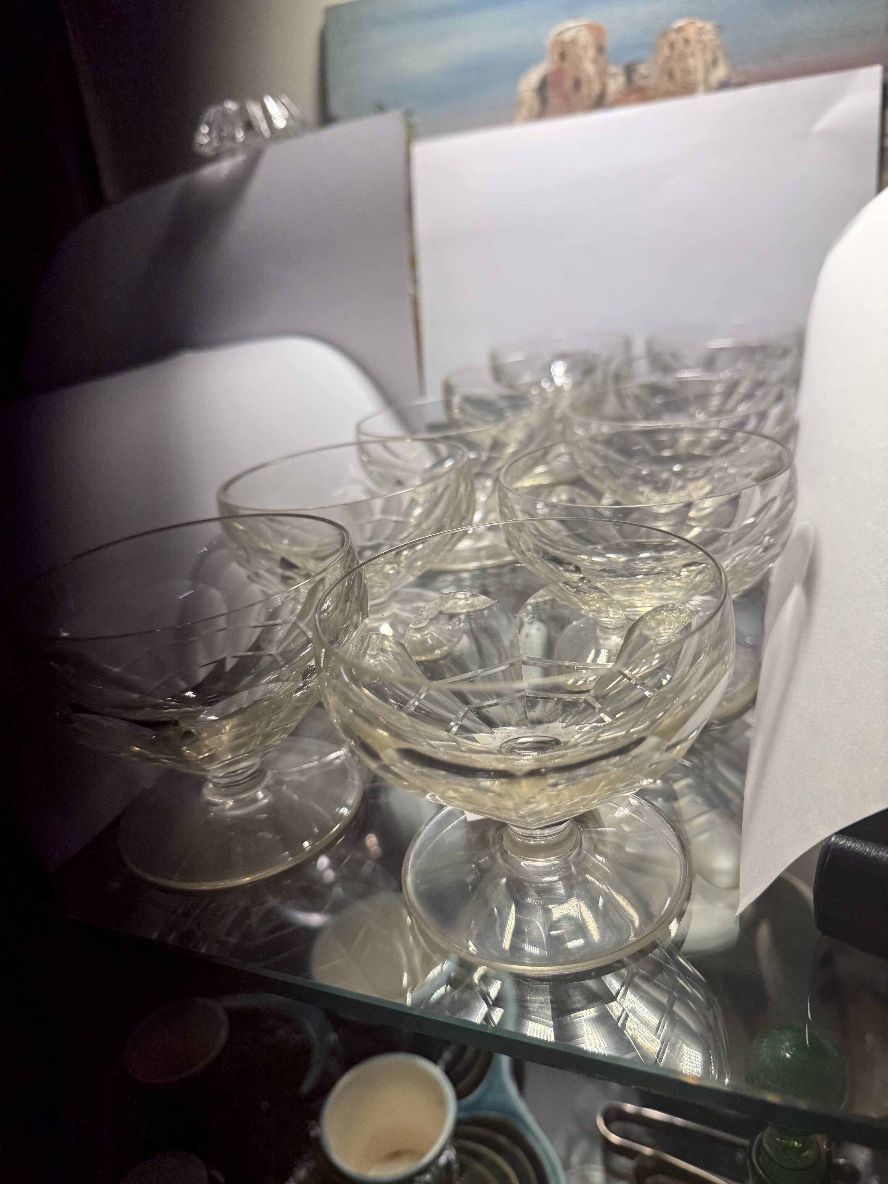 10 champagne glasses in St Louis