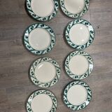 Set of 8 plates