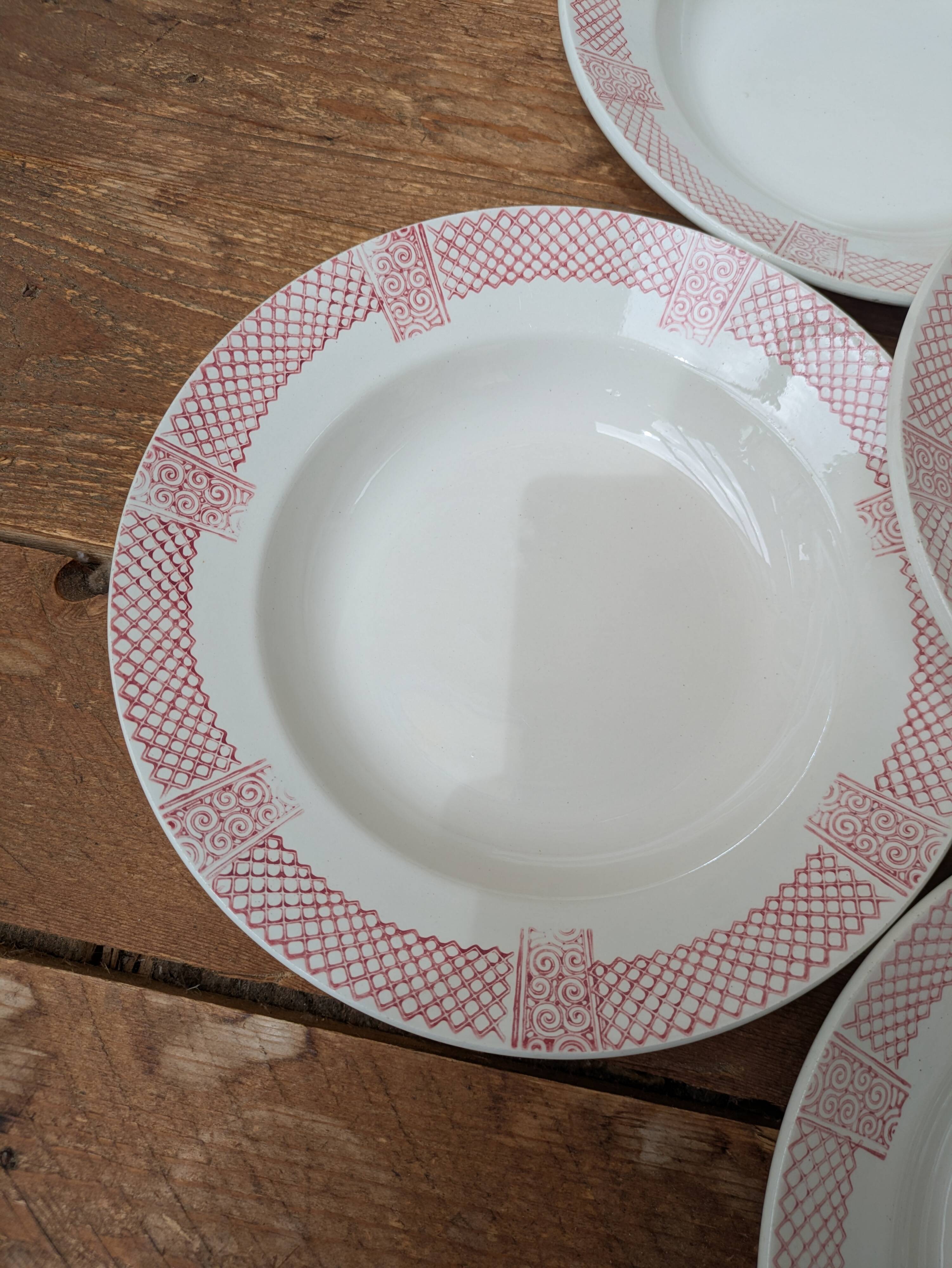 6 deep plates Longwy model Toulouse pink border ironstone