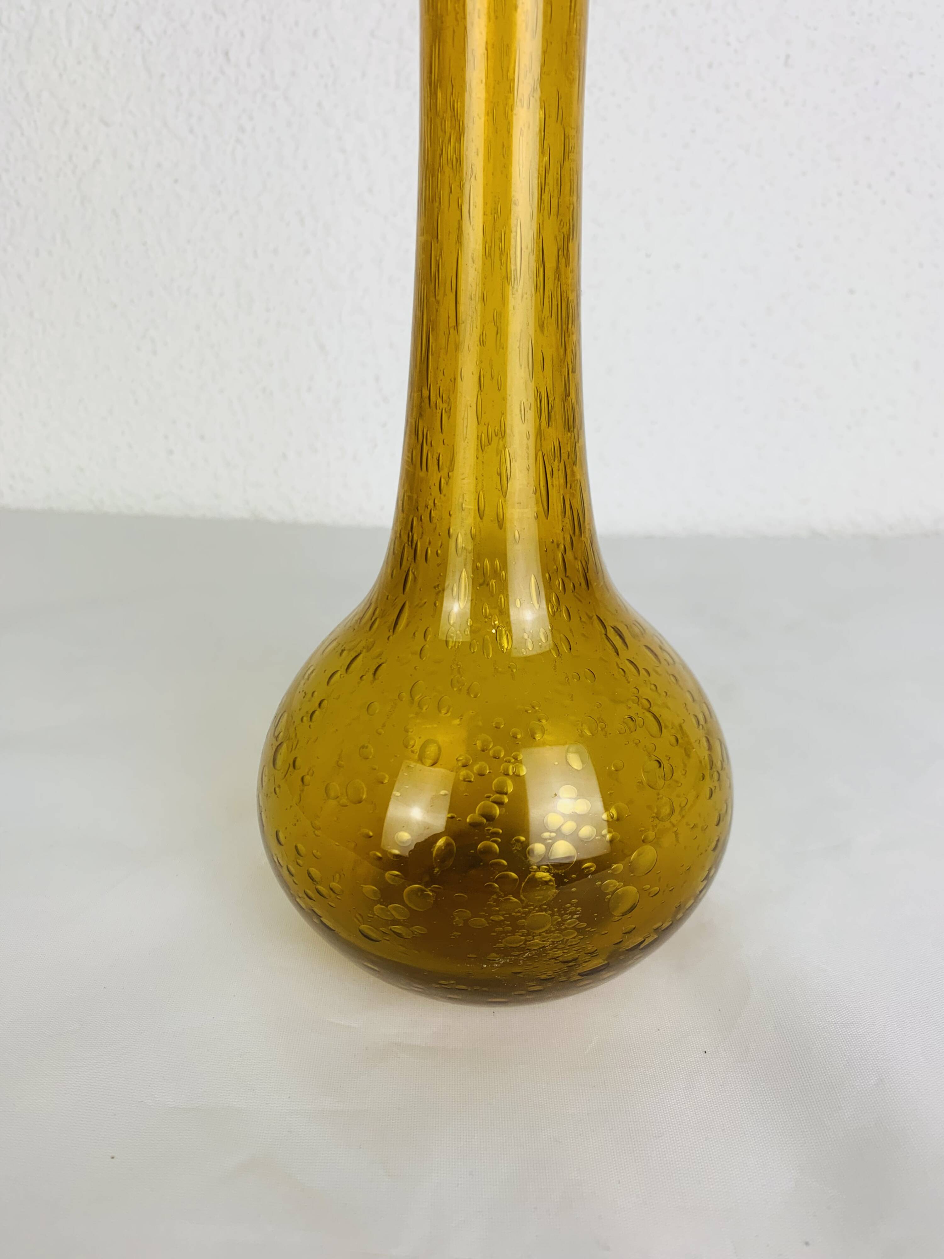 Vintage yellow bubble glass soliflore vase