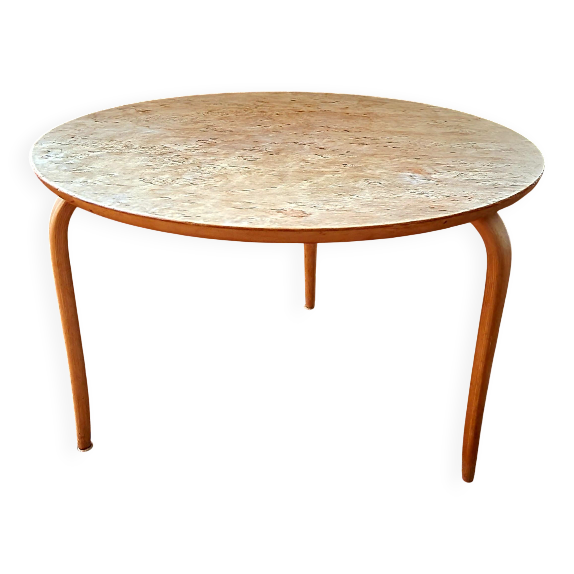 "Annika" side table by Bruno Mathsson, made of birch, modern Scandinavian style, dated 1974.