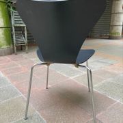 Set de 3 chaises modèle "3107" dites "série 7" d'Arne Jacobsen