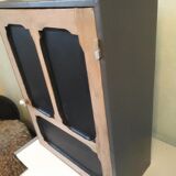 Old paris to suspend locker