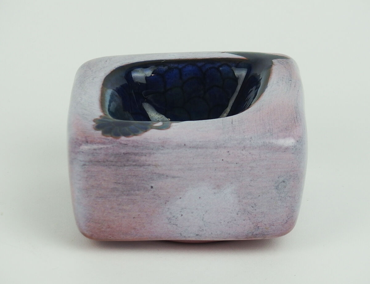 Ashtray or vacuum -ceramic pocket by Cloutier