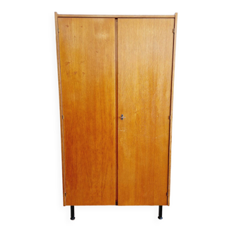 Armoire en bois