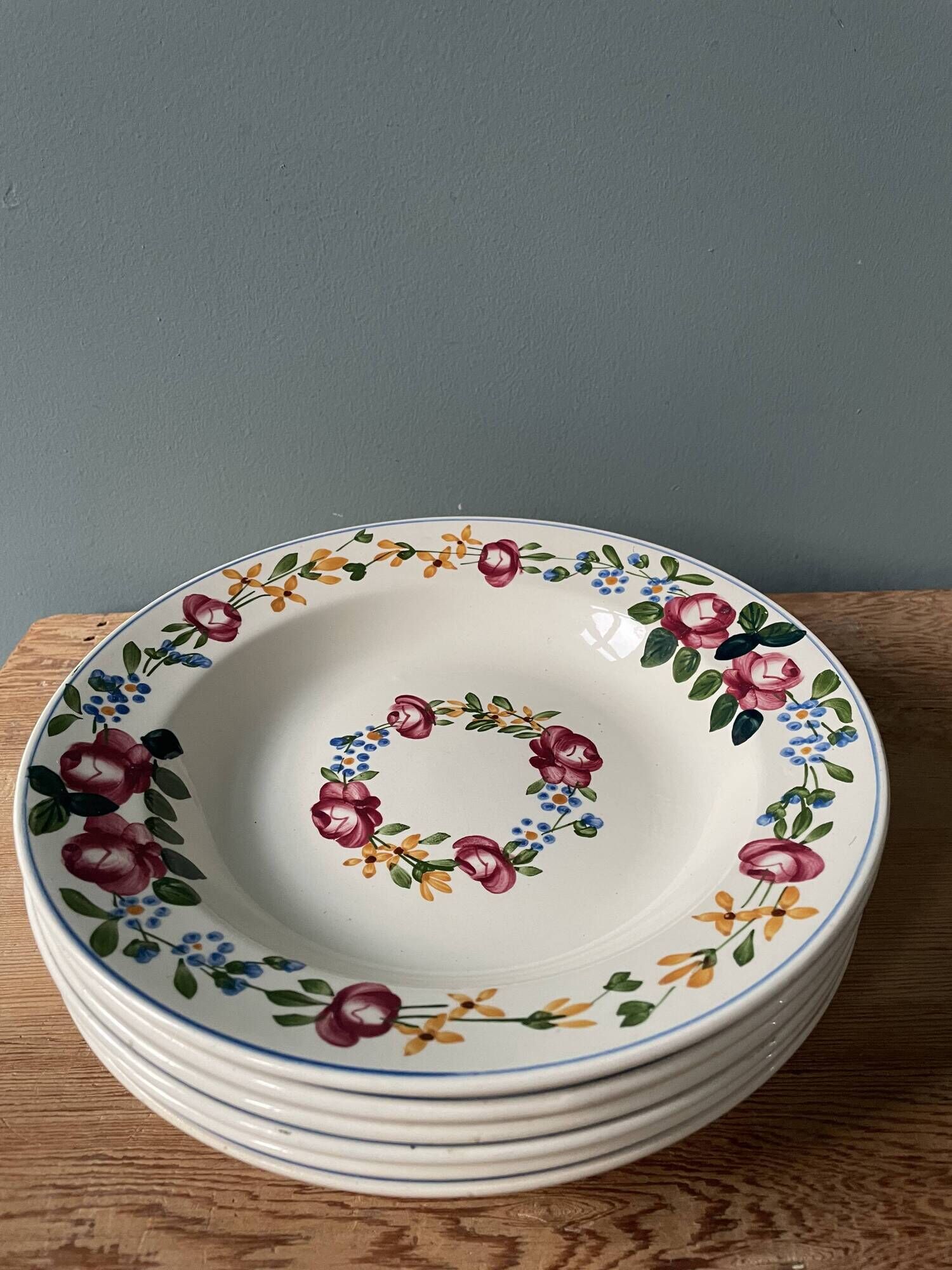 Series of 6 Digoin Sarreguemines hollow plates, model "Piccola"
