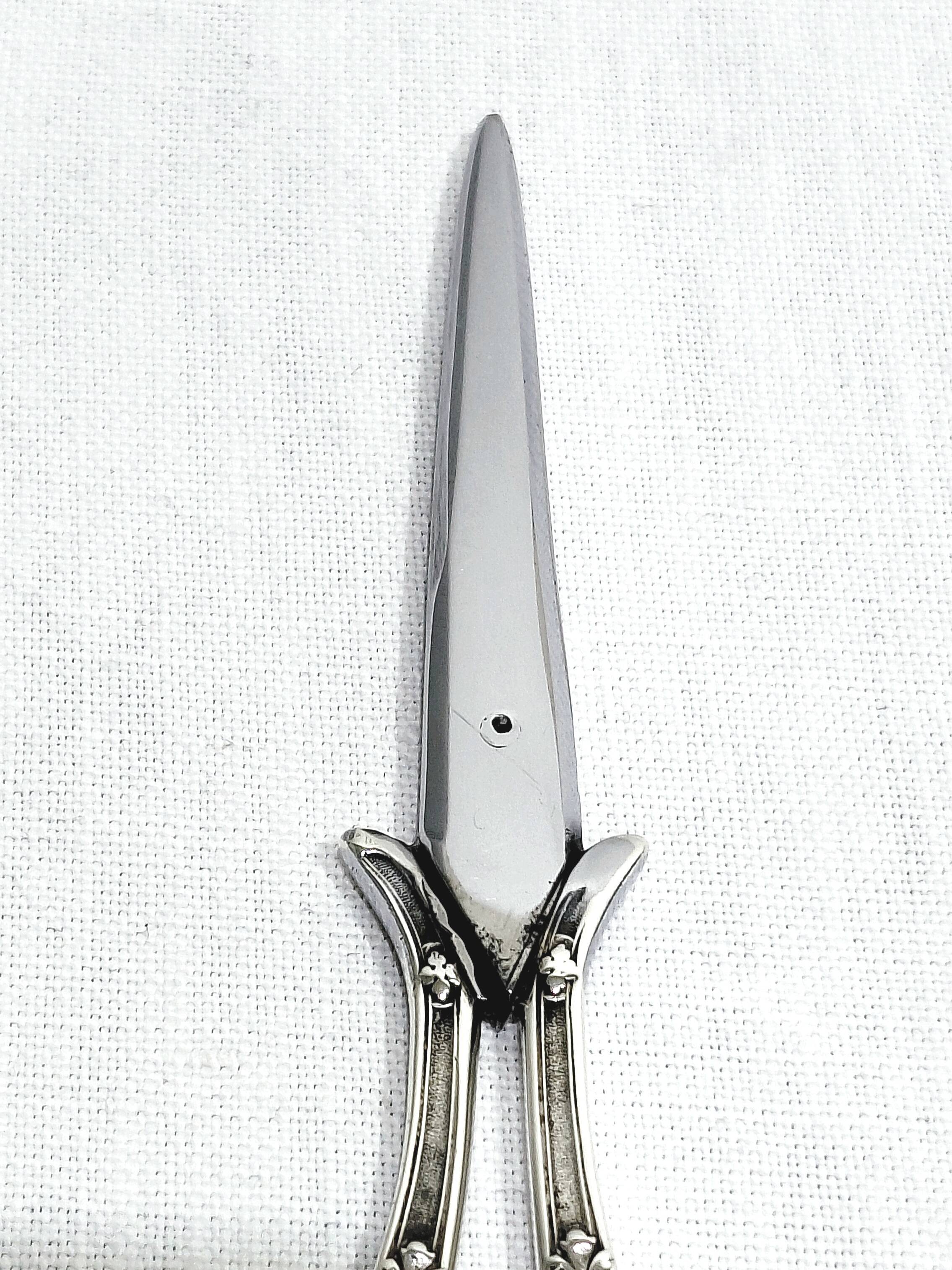 Eugène Schifferlet - Pair of grape scissors in silver