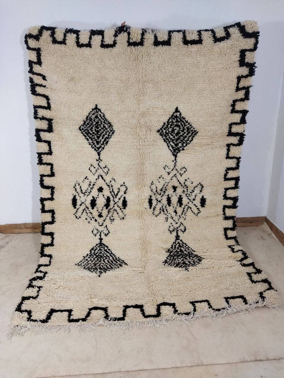 Handmade Moroccan Berber Rug 268 X 188 CM