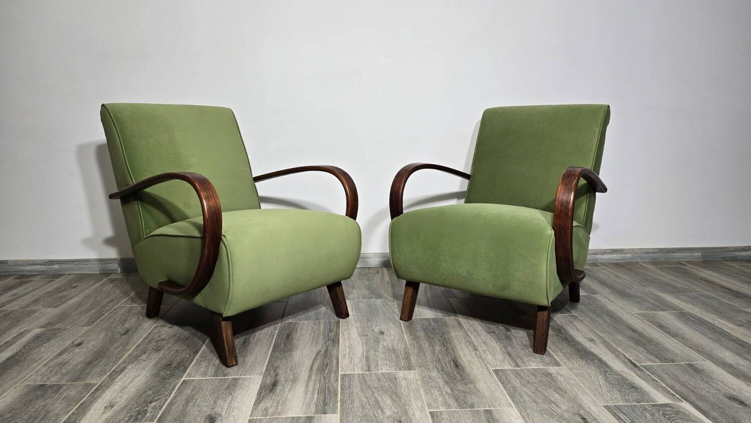 Ensemble de chaises longues par Jindrich Halabala, années 1940