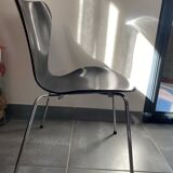 Chaise 3107 noire Arne Jacobsen