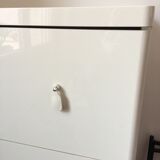White room lancated three drawers details handles