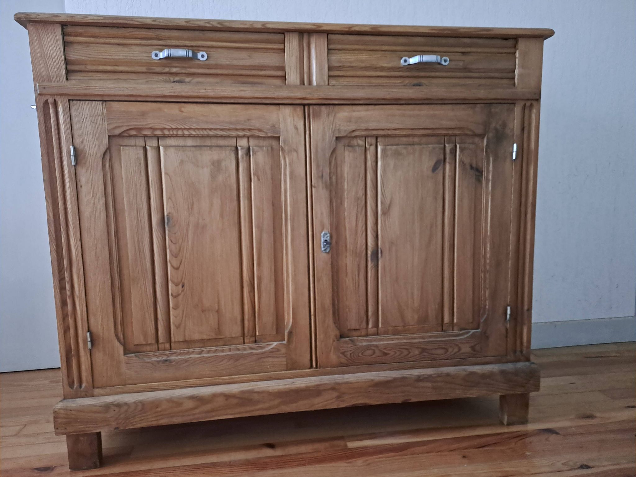 Buffet parisien ancien bois brut