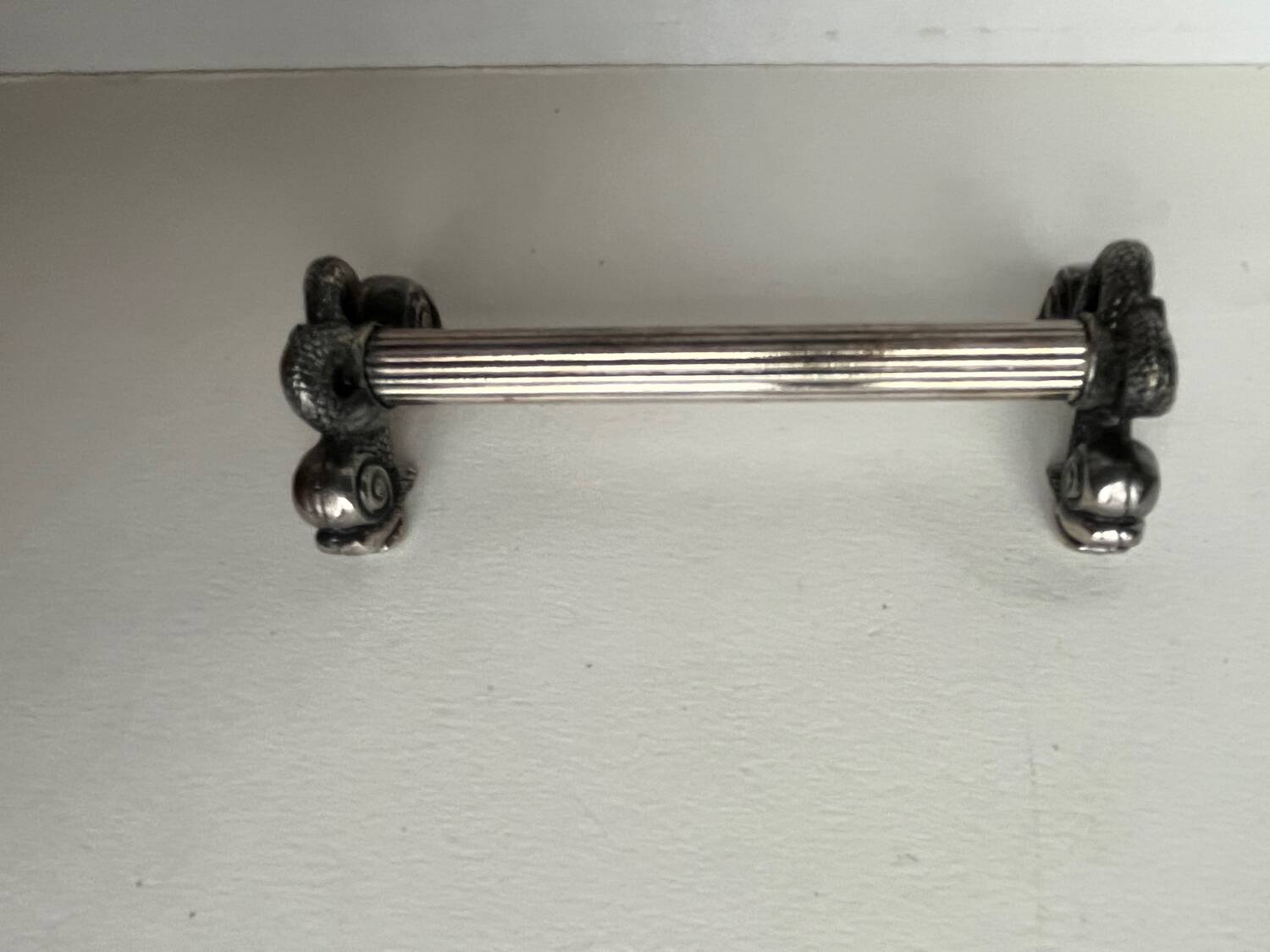 6 silver metal knife holders