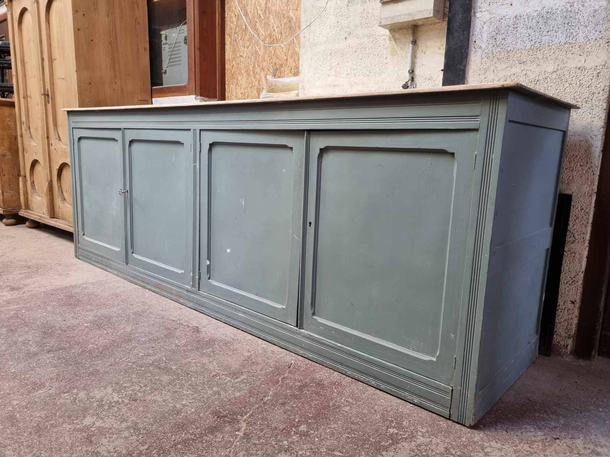 4-door trade furniture