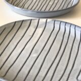 Pair of decorative plates signed innocenti annees 50