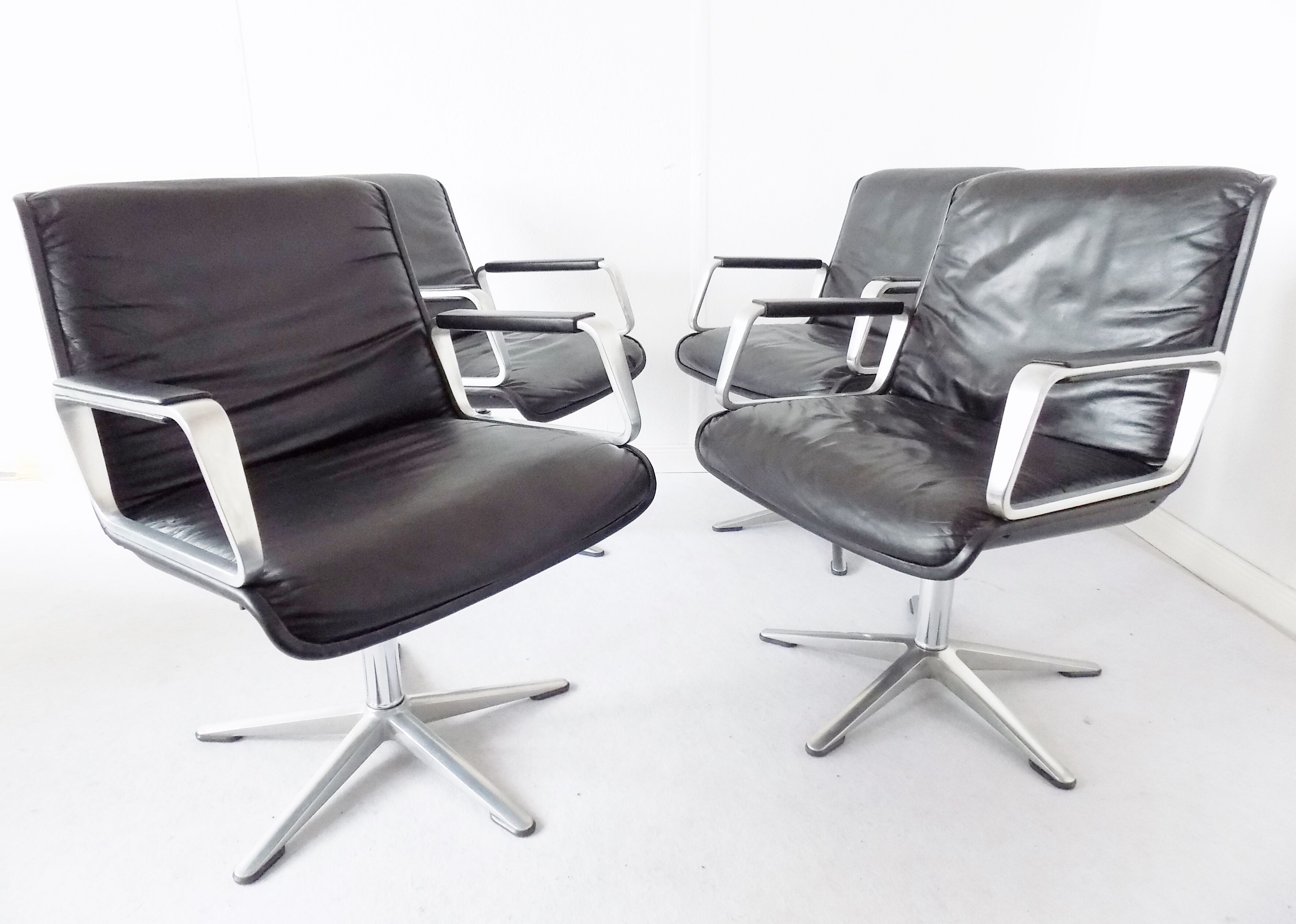 Wilkhahn Delta 2000 set of 4 black leather dining chairs by Delta Design