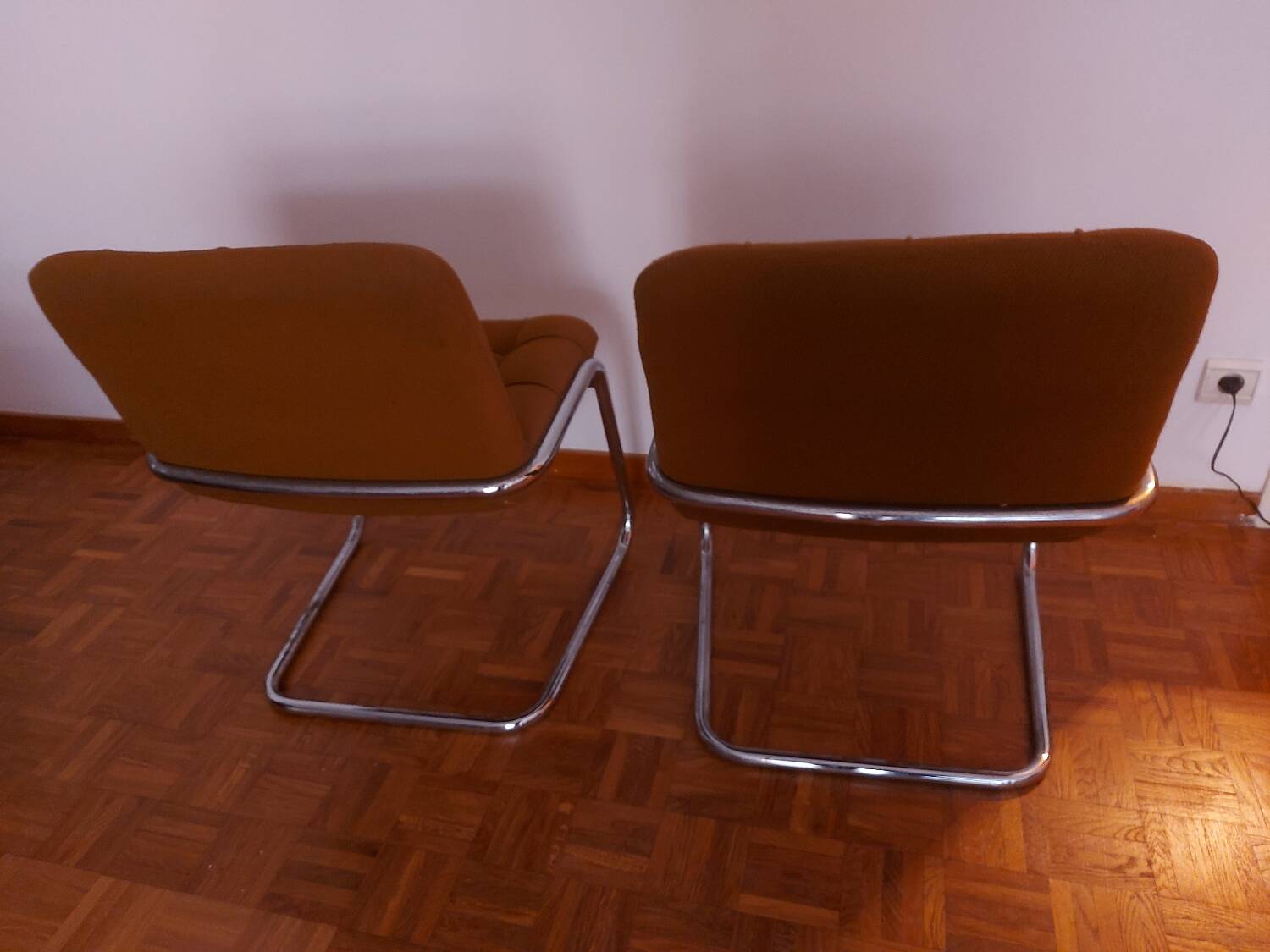 2  fauteuils par Yves Christin pour Airborne