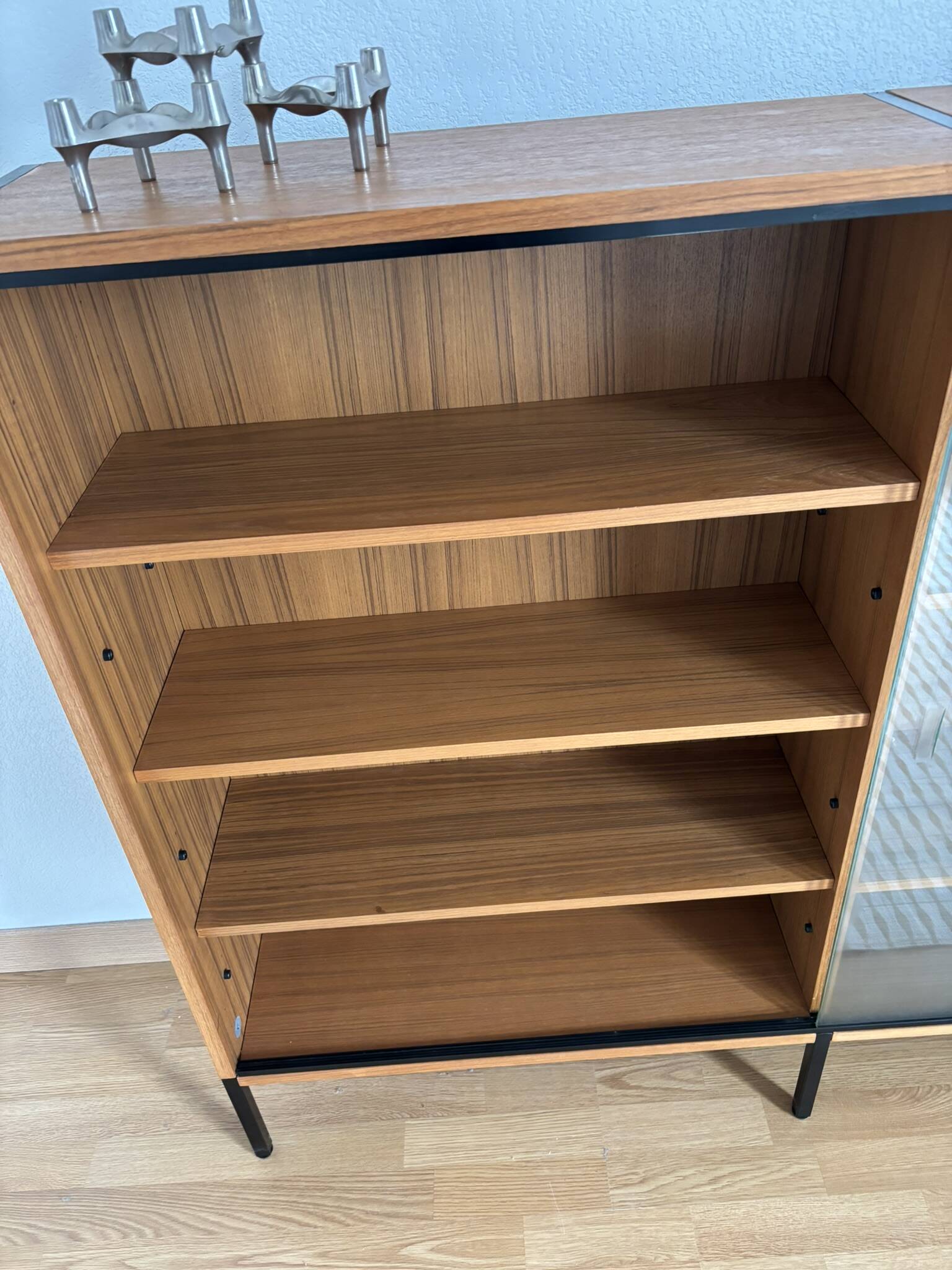 ARP MINVIELLE display case