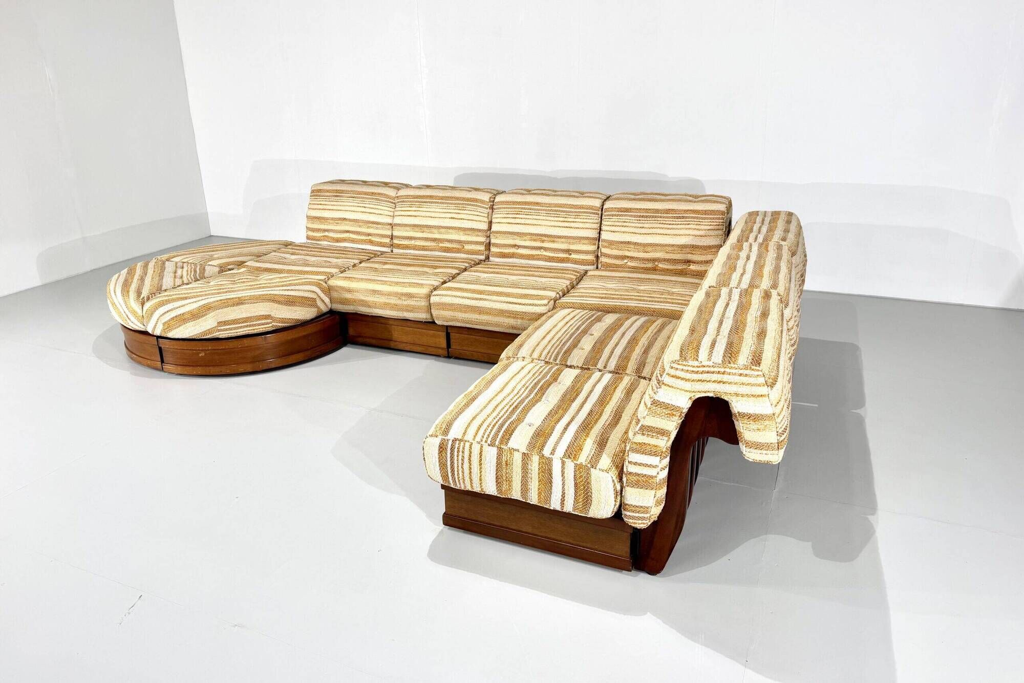 Modular sofa "Can Can" by Luciano Frigerio for Frigerio Di Desio – 1960s