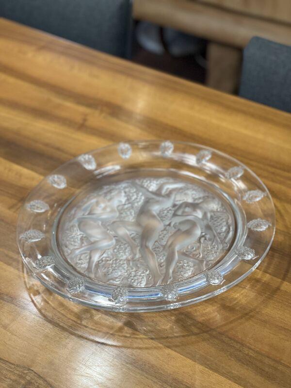 Plat en verre Lalique