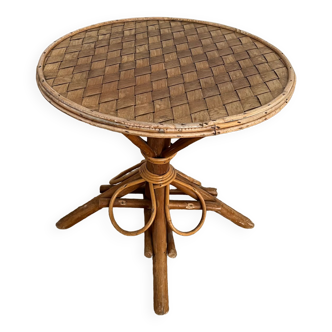 Rattan pedestal table