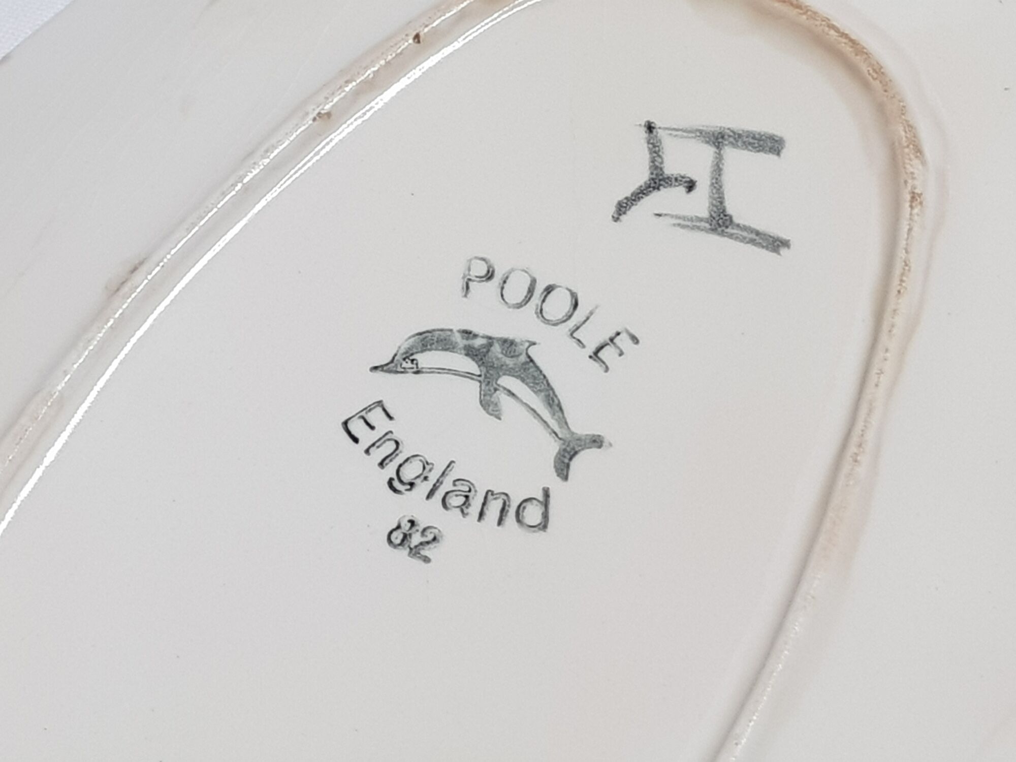Enamel ceramic dish "Poole Pottery Delphis" 44 cm, 1970