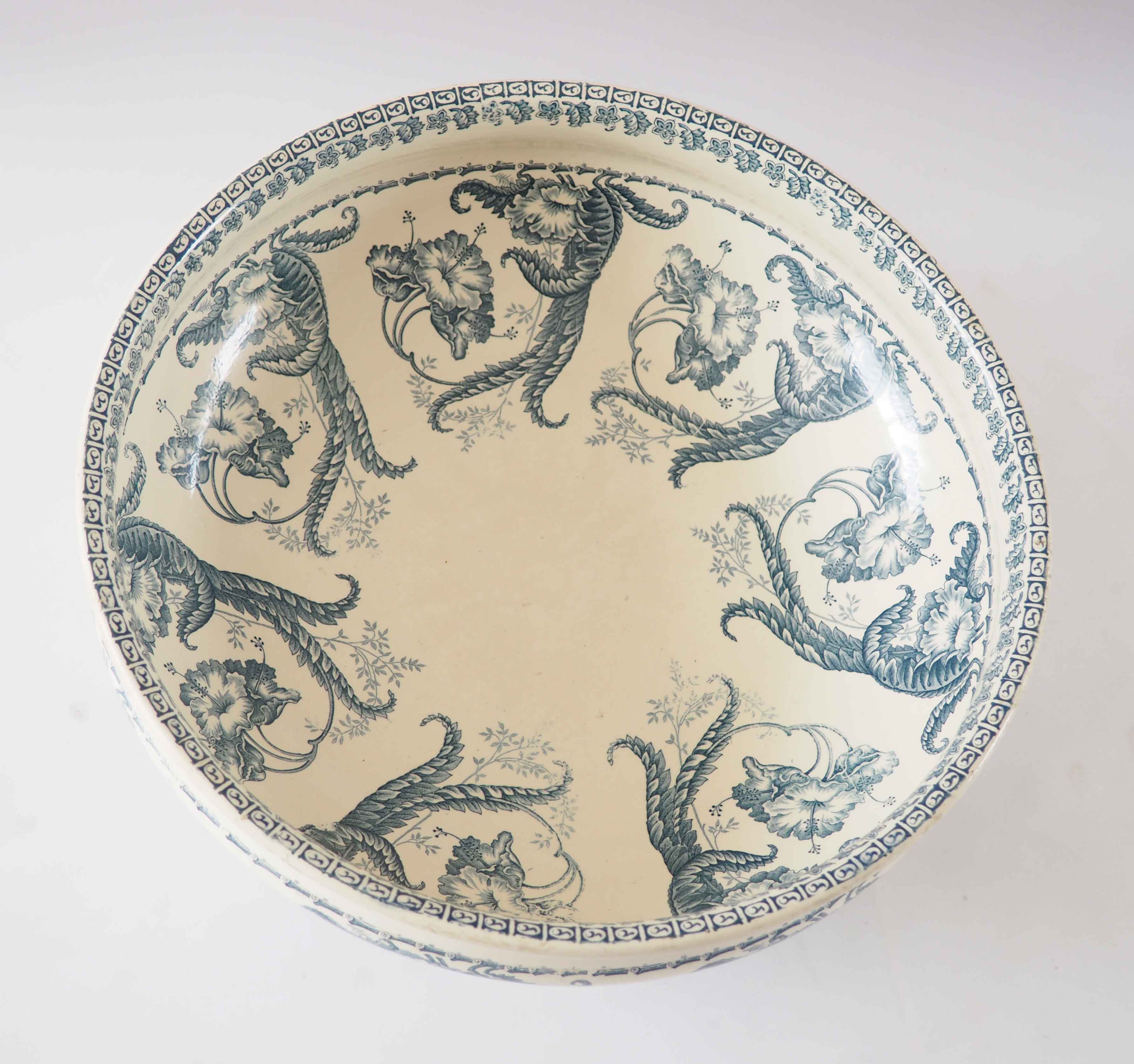 Salad bowl iron earth