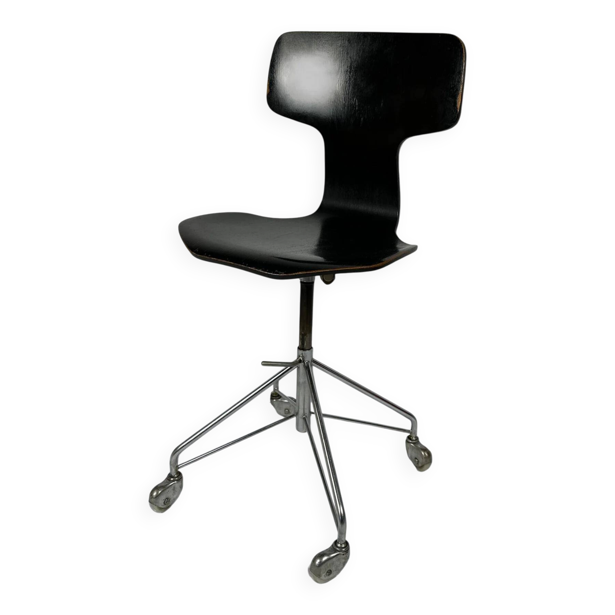Vintage swivel office chair model 3113 from 1969 by Arne Jacobsen for Fritz Hansen