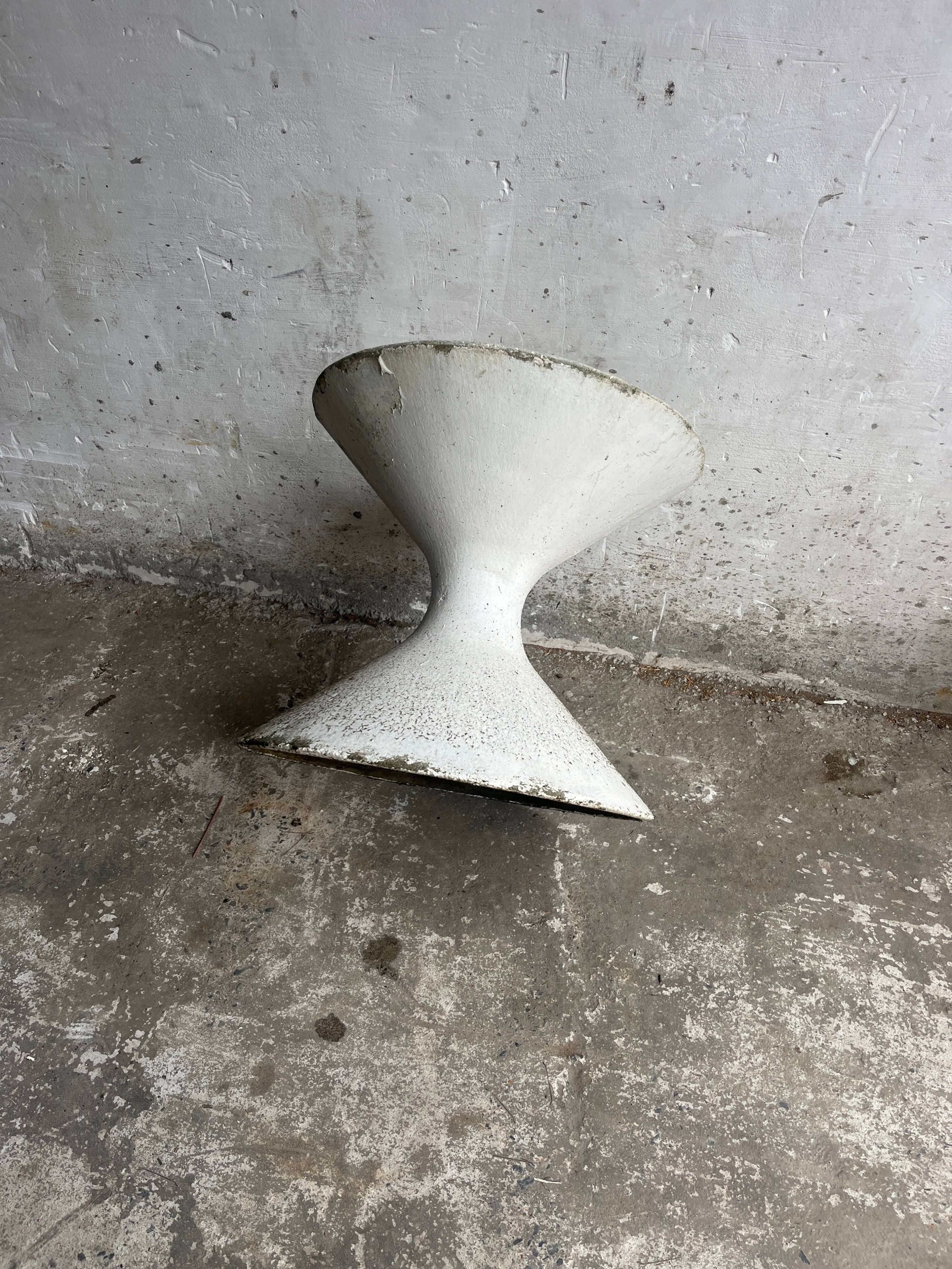 Vintage sculptural concrete planter – 1970s