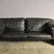 Moroso sofa set and armchairs in black leather, 1984